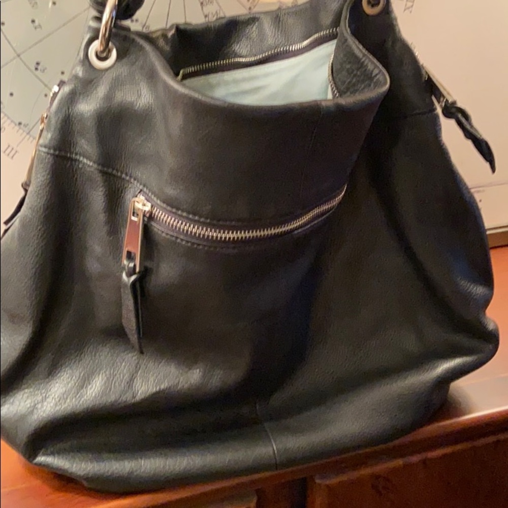 Beautiful Leather - Many Pockets Versatile Black - image 3